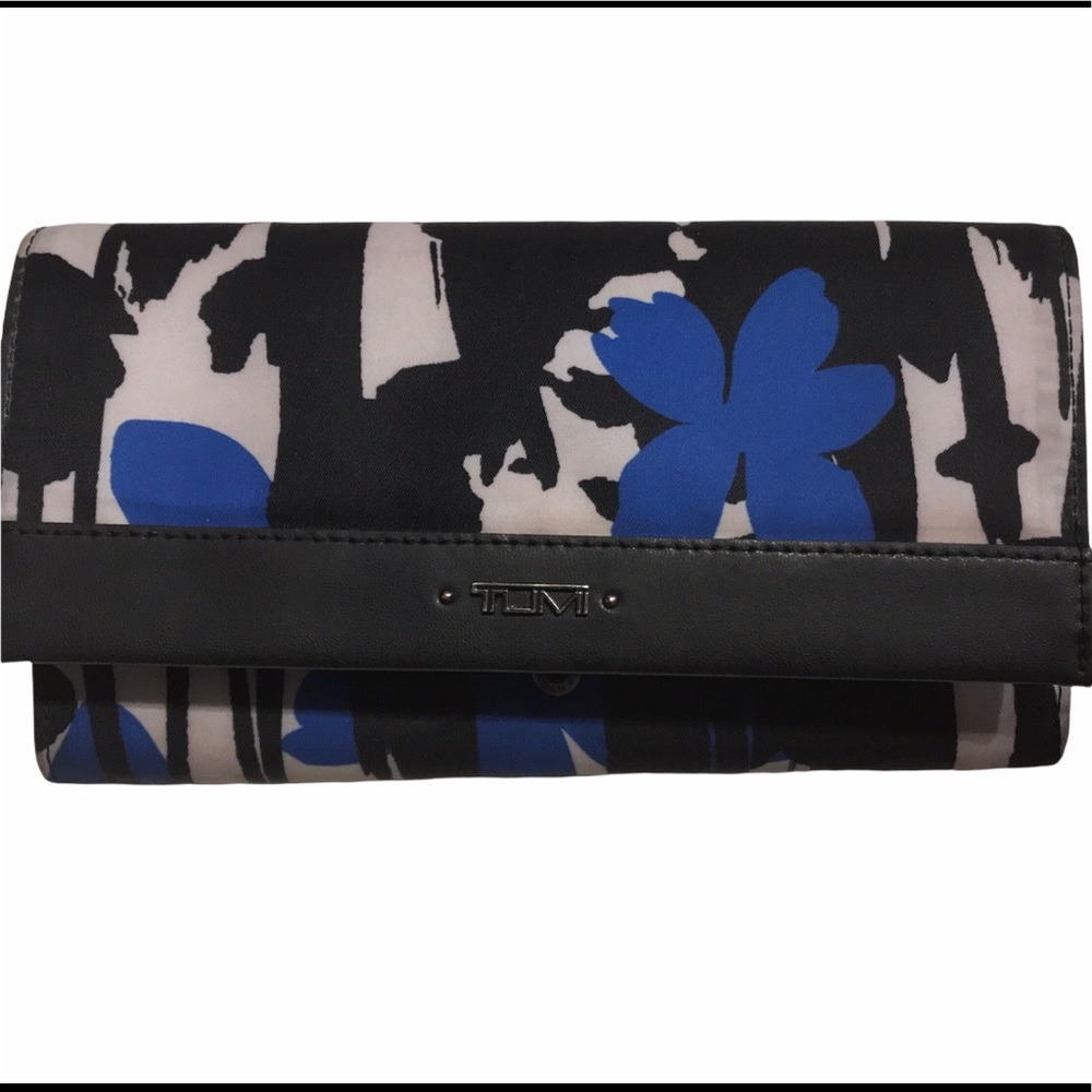 Tumi Vista Zip Around Wallet